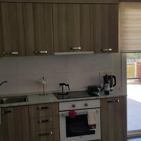 דירה Penthouse With A Terrace Long Royal Sun *