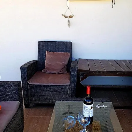 דירה Penthouse With A Terrace Long Royal Sun *